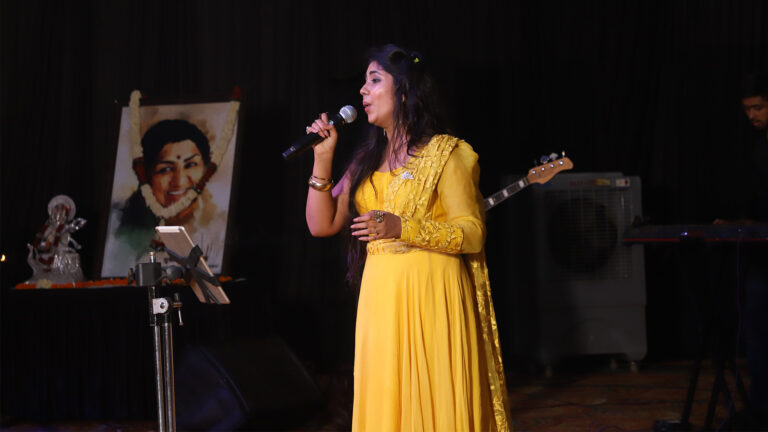Shailey Bidwaikar (Singer)